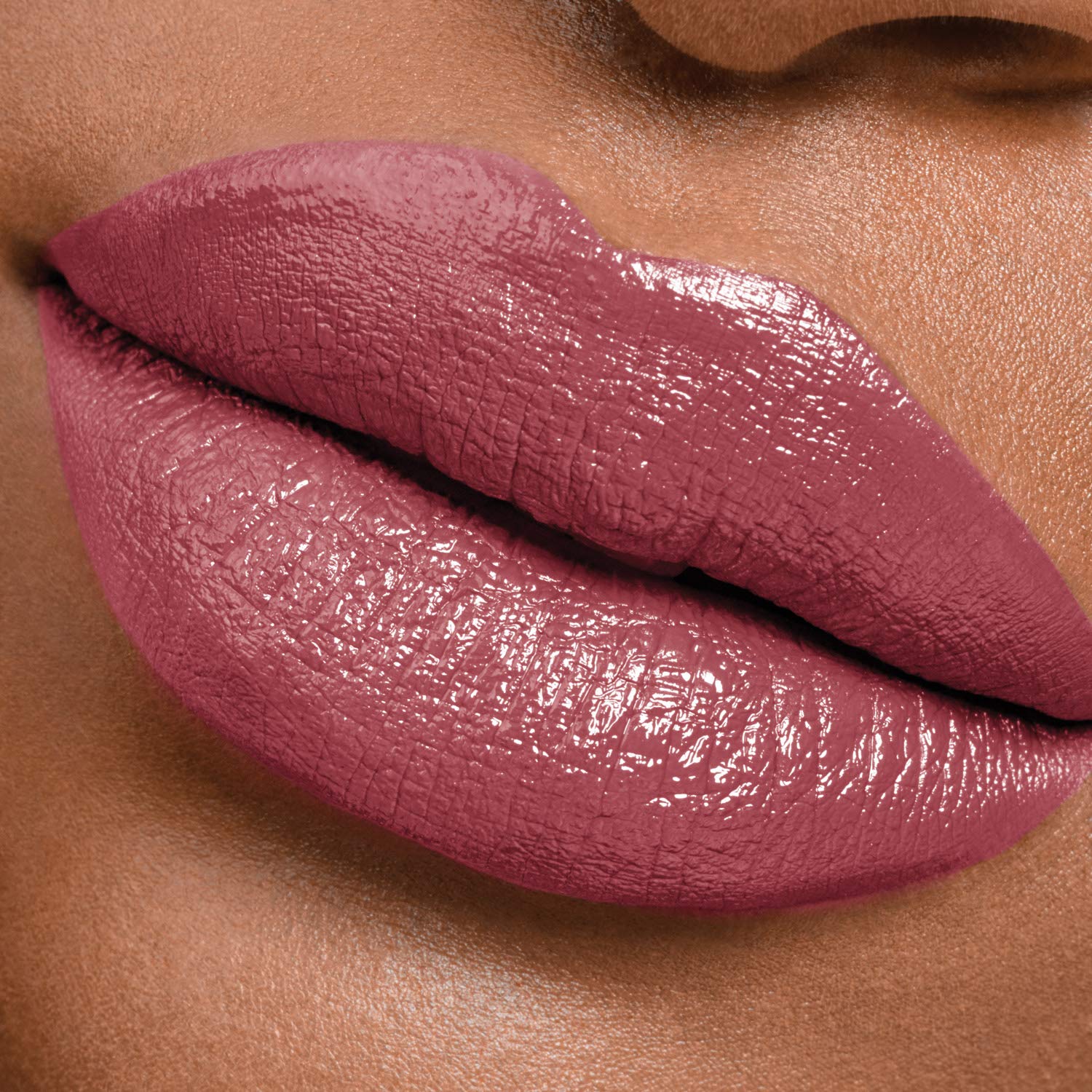 MAYBELLINE Super Stay 24 secado rápido en minutos.
