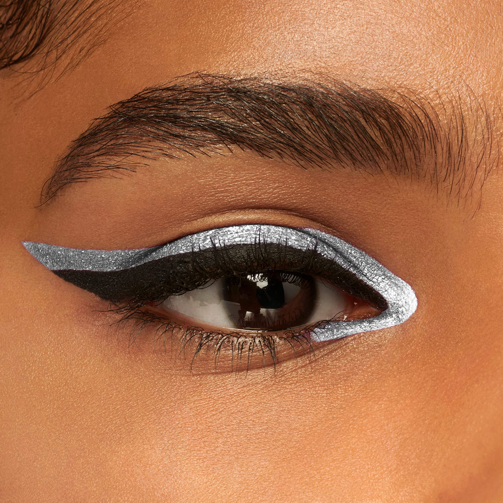 Delineador impermeable Maybelline TattooStudio con duración de 36 horas sin manchas