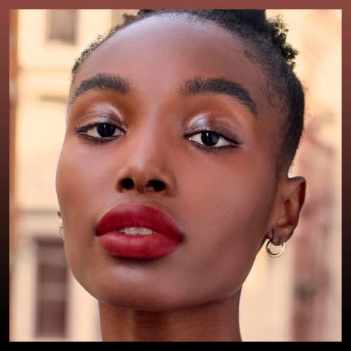 Maybelline Ultimatte labial tono caramelo para aspecto natural y versátil