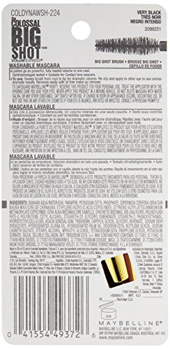 Maybelline Colossal Waterproof, fórmula lavable fácil de retirar sin irritar los ojos.