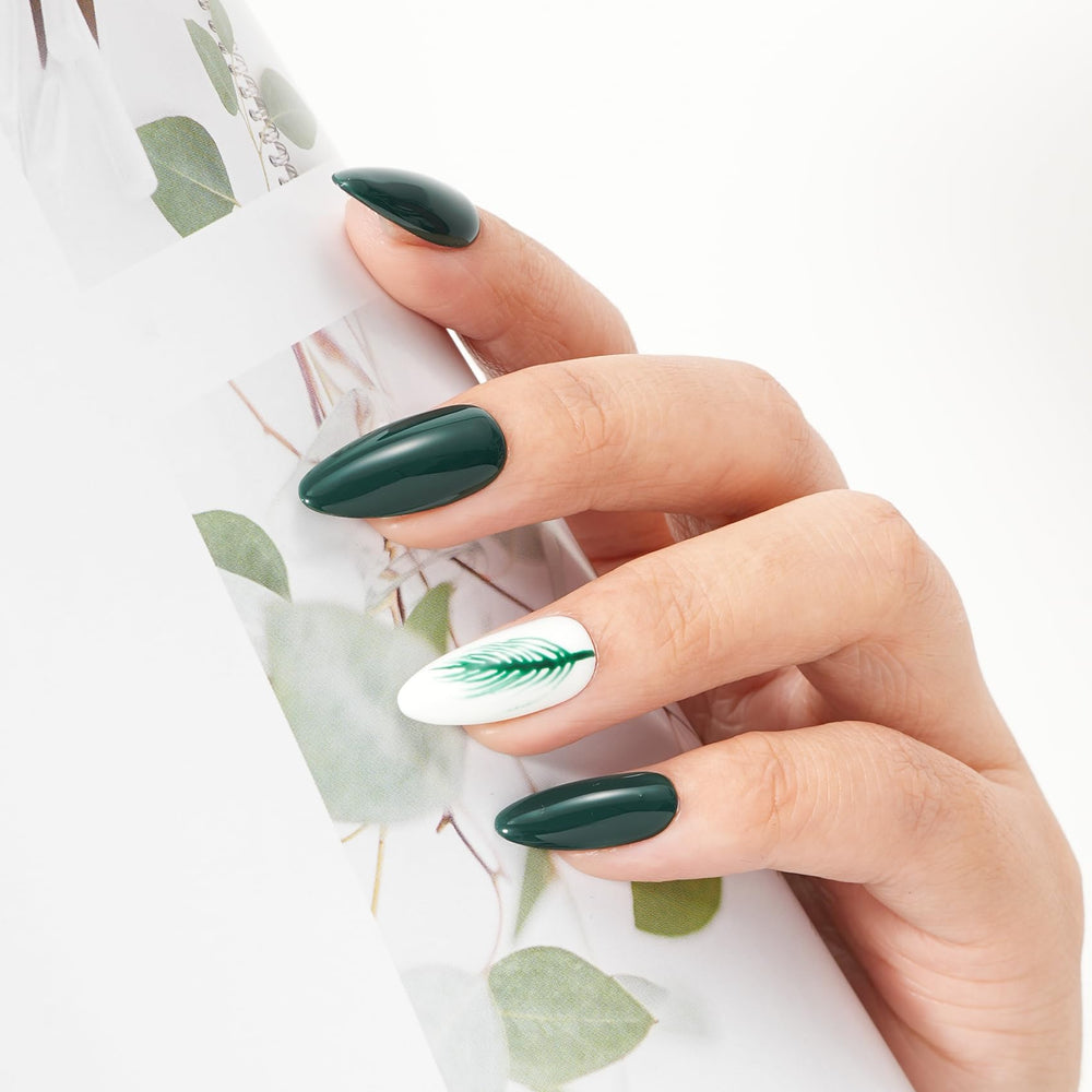Gel MAYCHAO verde esmeralda, aroma reducido para uso cómodo.