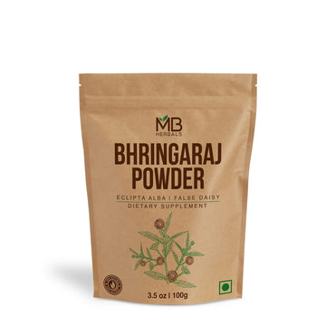 MB Herbals Bhringraj, polvo puro, embalaje compacto para cuidado capilar diario.