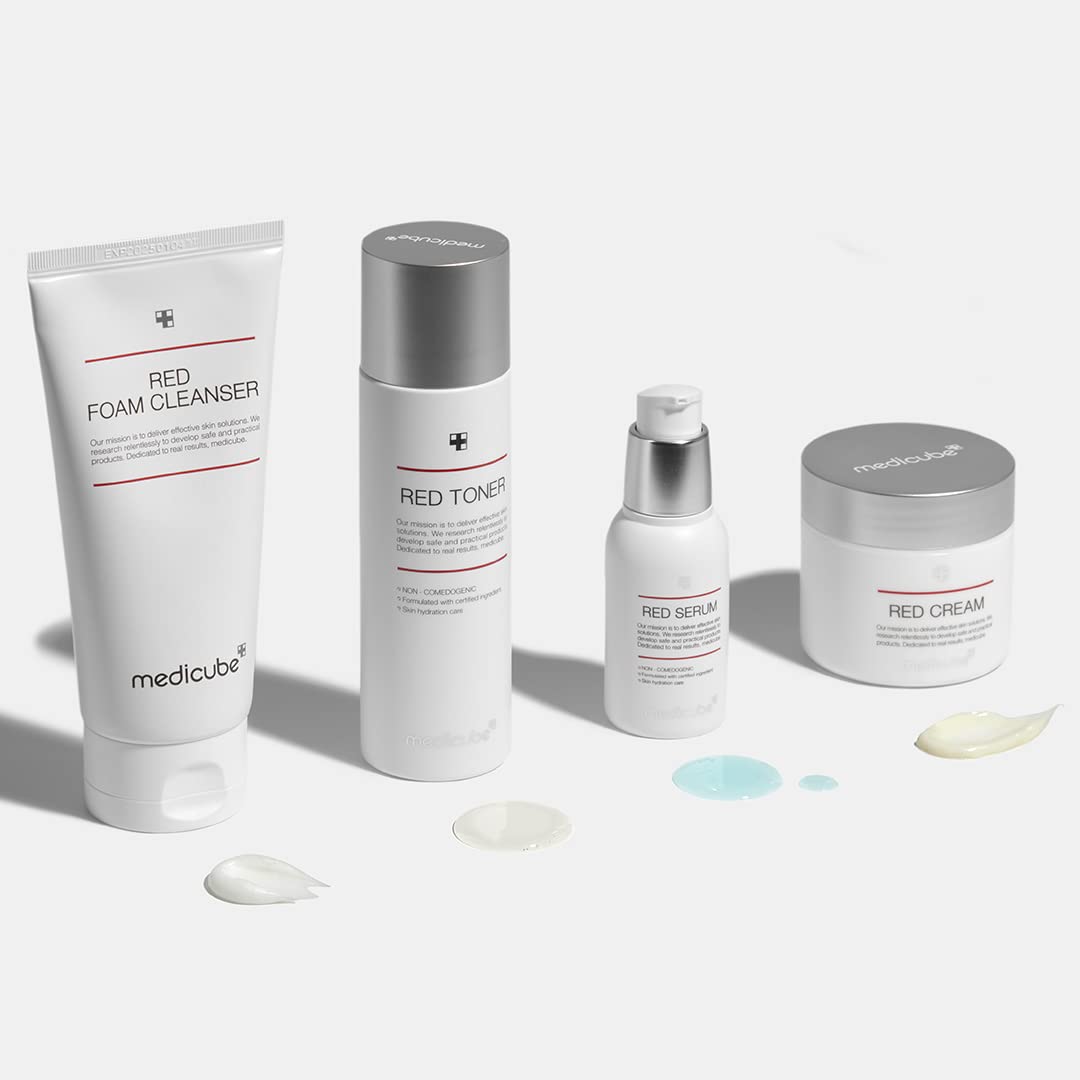 Etiqueta de ingredientes de Medicube Red Toner 2.0 que destaca fórmula no comedogénica