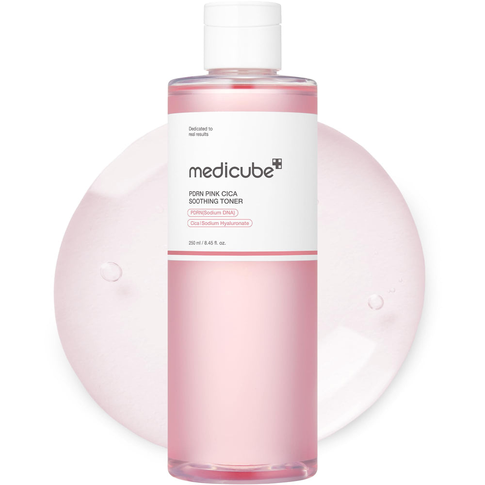 Medicube Salmon DNA PDRN tonico en botella, mejora textura y brillo natural.