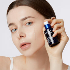 Piel tonificada al uso nocturno de Medicube Zero Pore Serum.