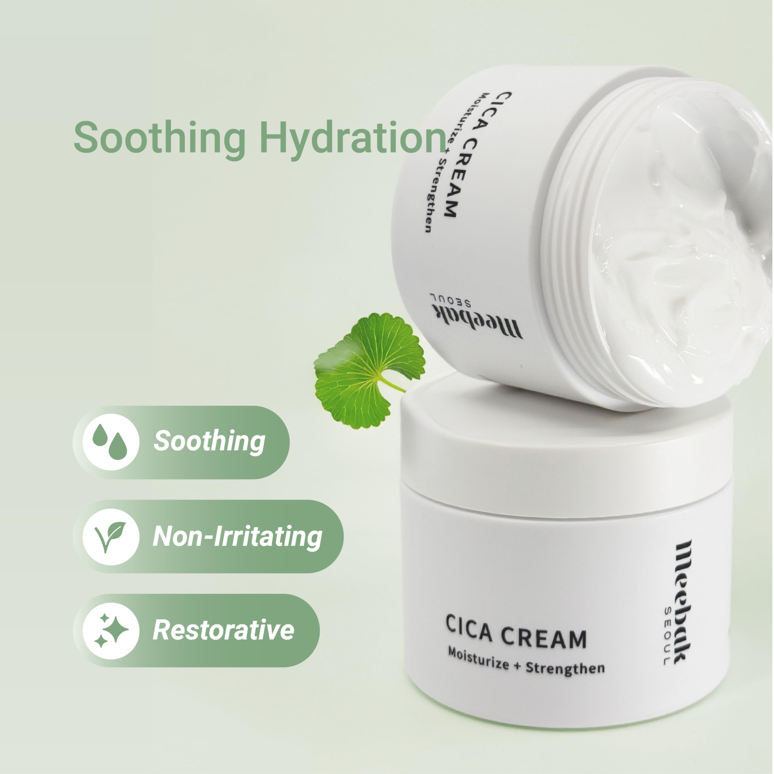 Aplicación de Meebak Cica Cream en el rostro para absorción rápida.