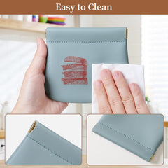 MEIBOOCH organizador compacto azul para joyas, manteniendo pendientes y collares ordenados.