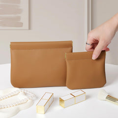 MEIBOOCH bolsa-maquillaje pequeña, ideal para llevar esenciales en viajes.