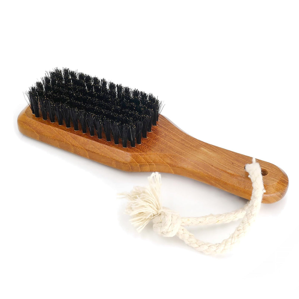 Menesia cepillo de cerdas de jabalí aporta brillo natural y acabado suave.