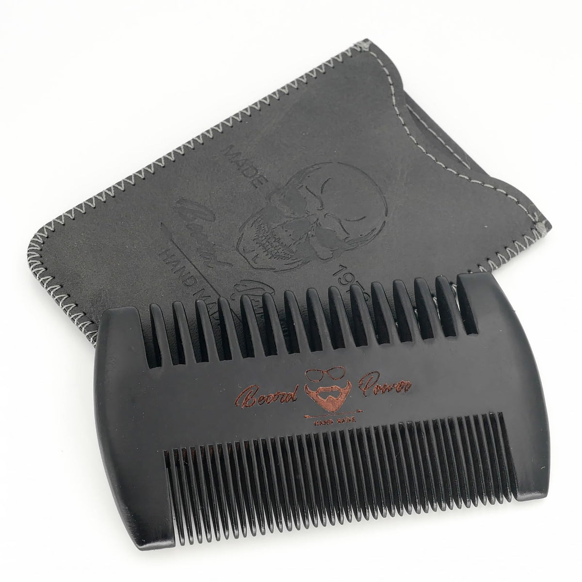 Menesia peine barba madera negro con estuche, práctico para retoques diarios.