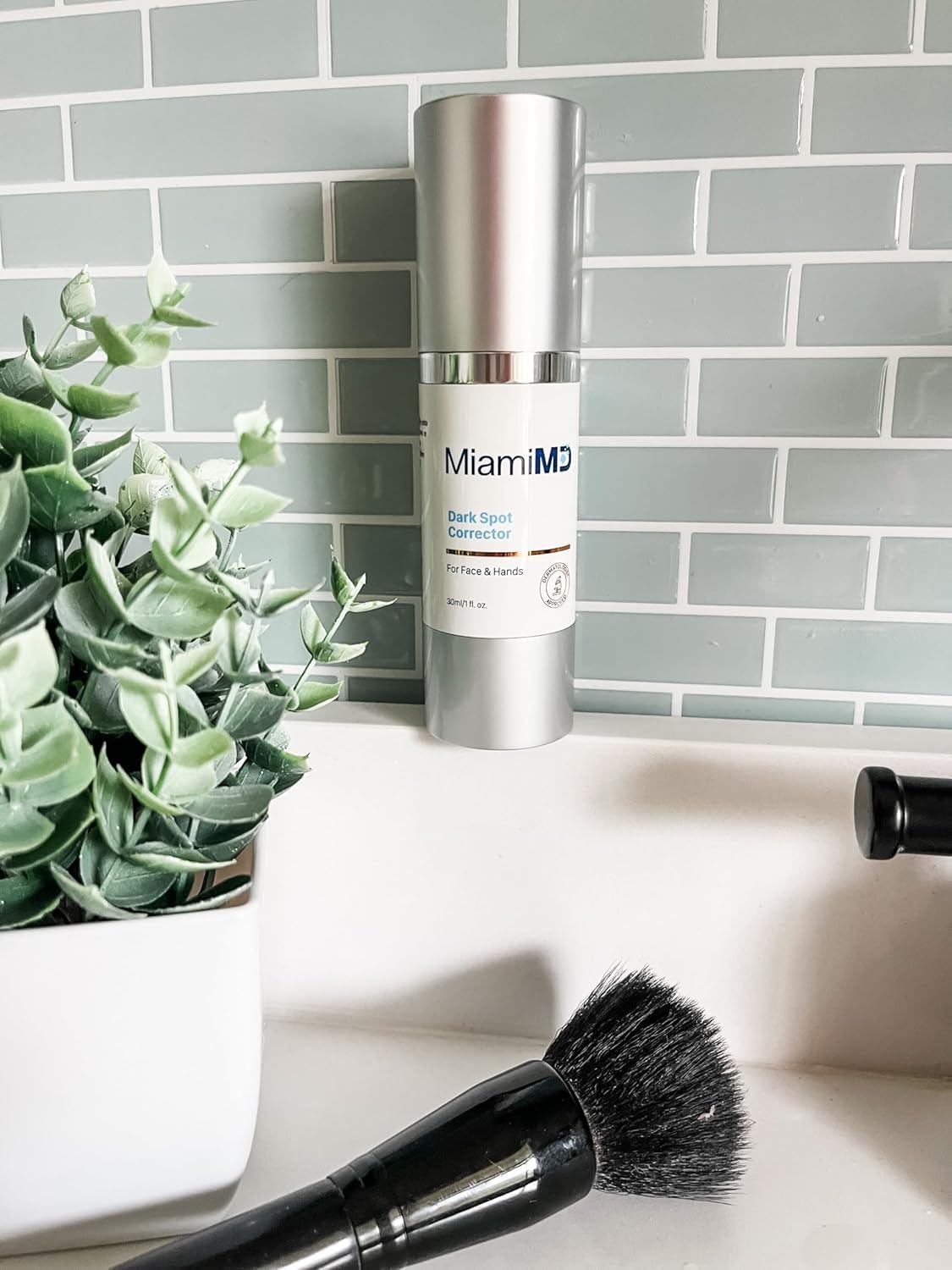 Envase de MiamiMD listo para el baño diario