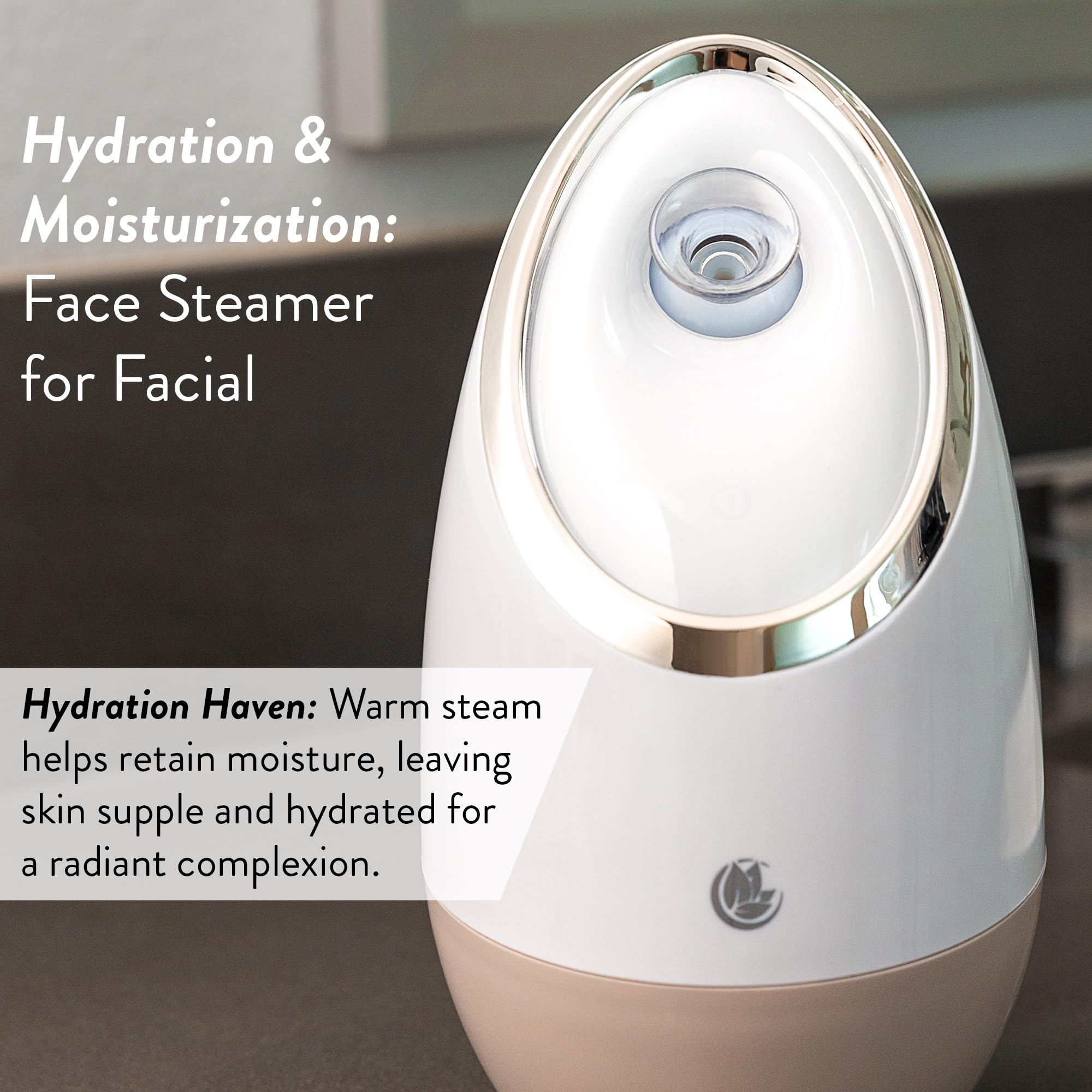 Spa facial en casa con Microderm GLO y vapor cálido suave.