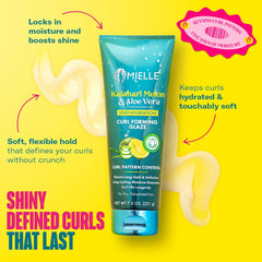 Rizos con brillo saludable y textura suave con el gel-definidor Mielle