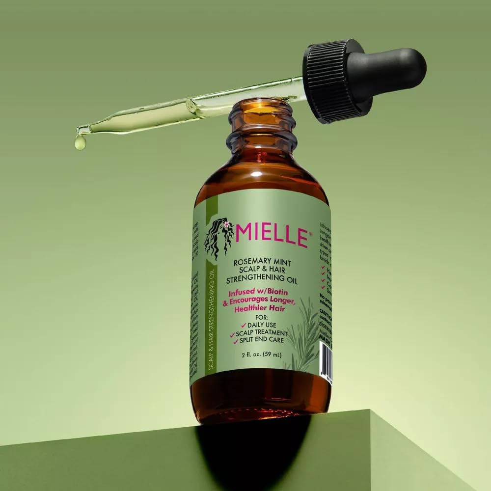 Mielle Organics aroma romero menta para sensación fresca.
