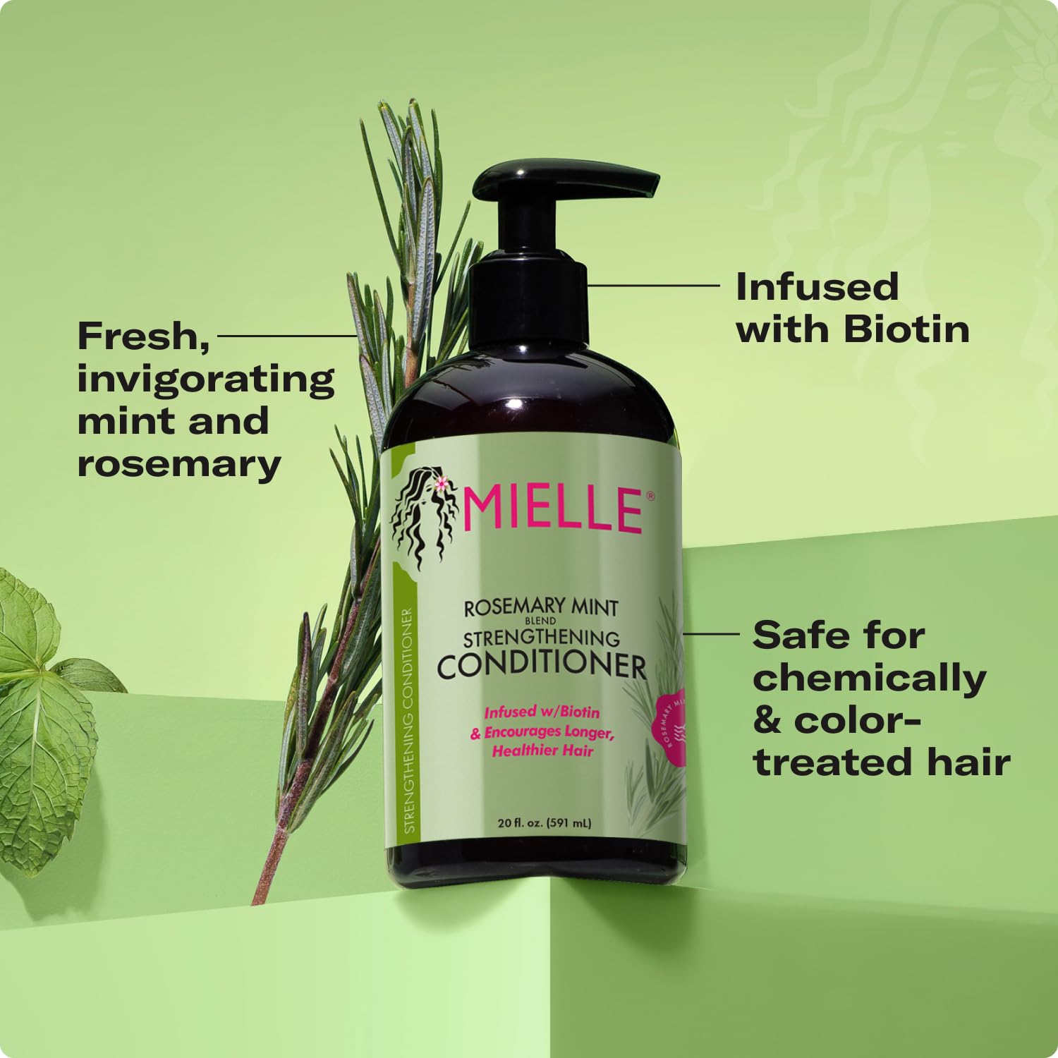 Acondicionador romero-menta de Mielle Organics proporcionando suavidad al cabello