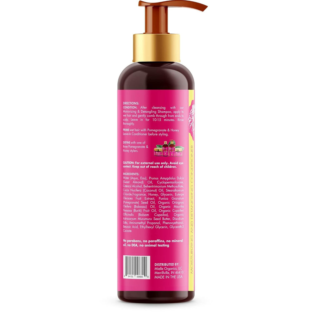 Envase de Mielle Organics con etiqueta natural y cuidado suave.
