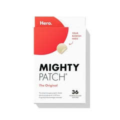 Parche hidrocoloide Mighty Patch Original colocado sobre una espinilla para reducción rápida
