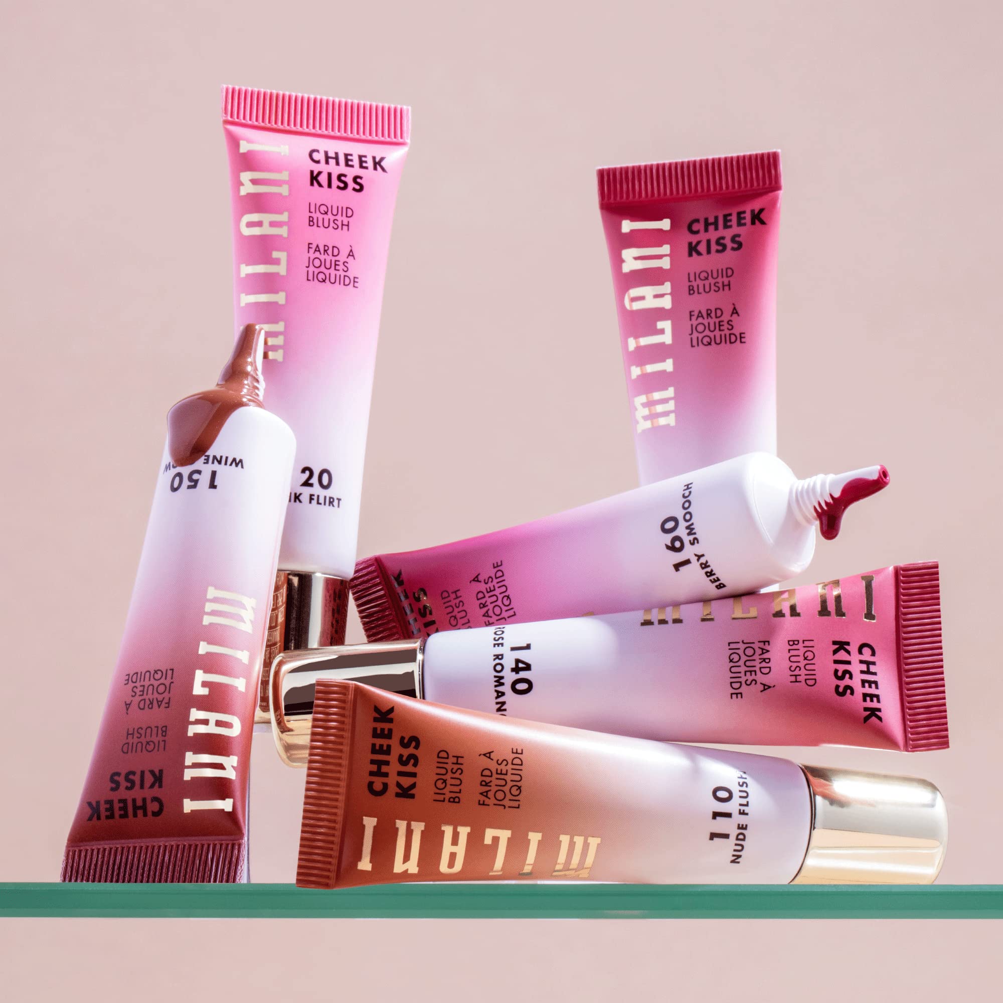 Milani Cheek Kiss Rose Romance, extracto de rosa para un brillo sutil.
