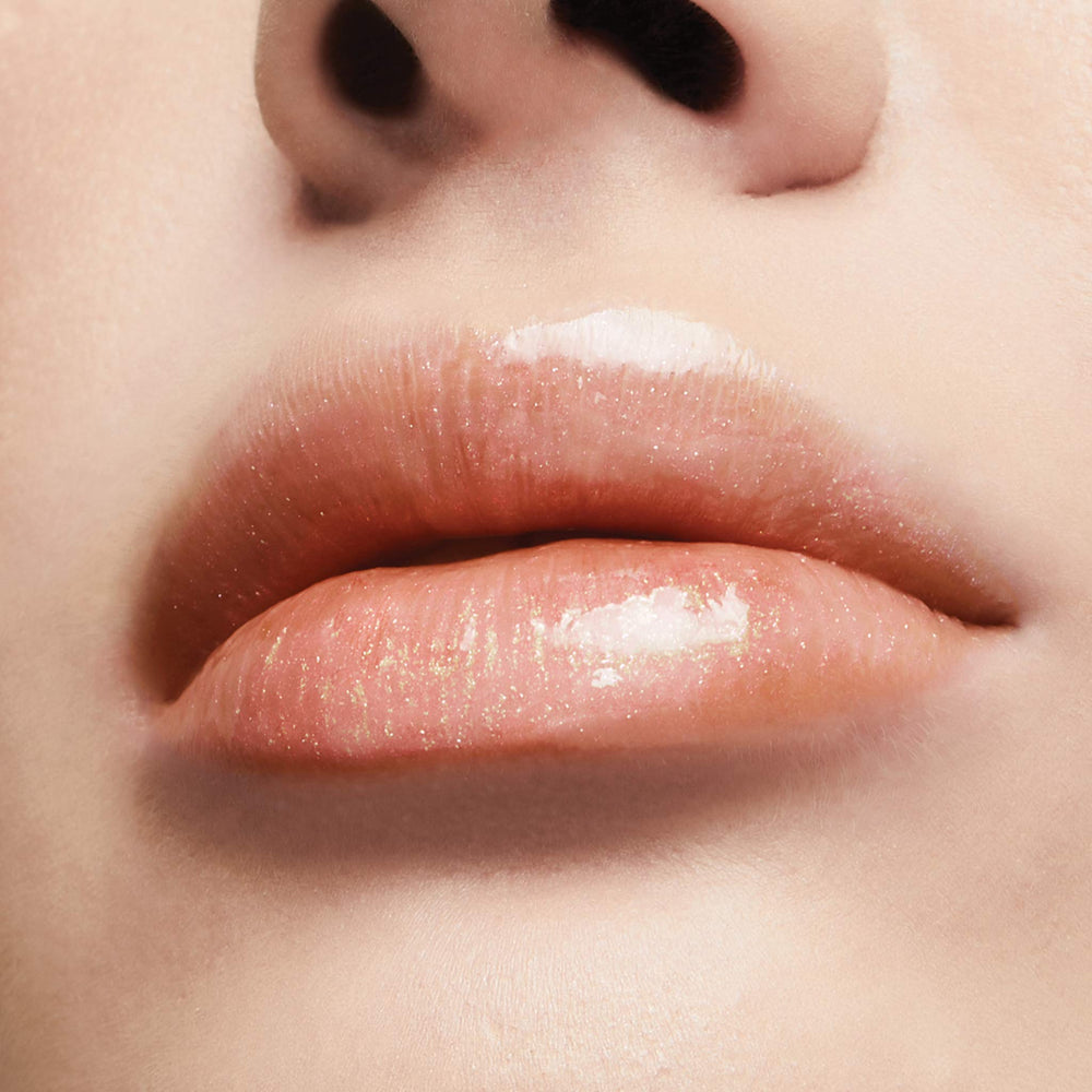 Milani Keep It Full ofrece 16 tonos disponibles para looks naturales o llamativos.