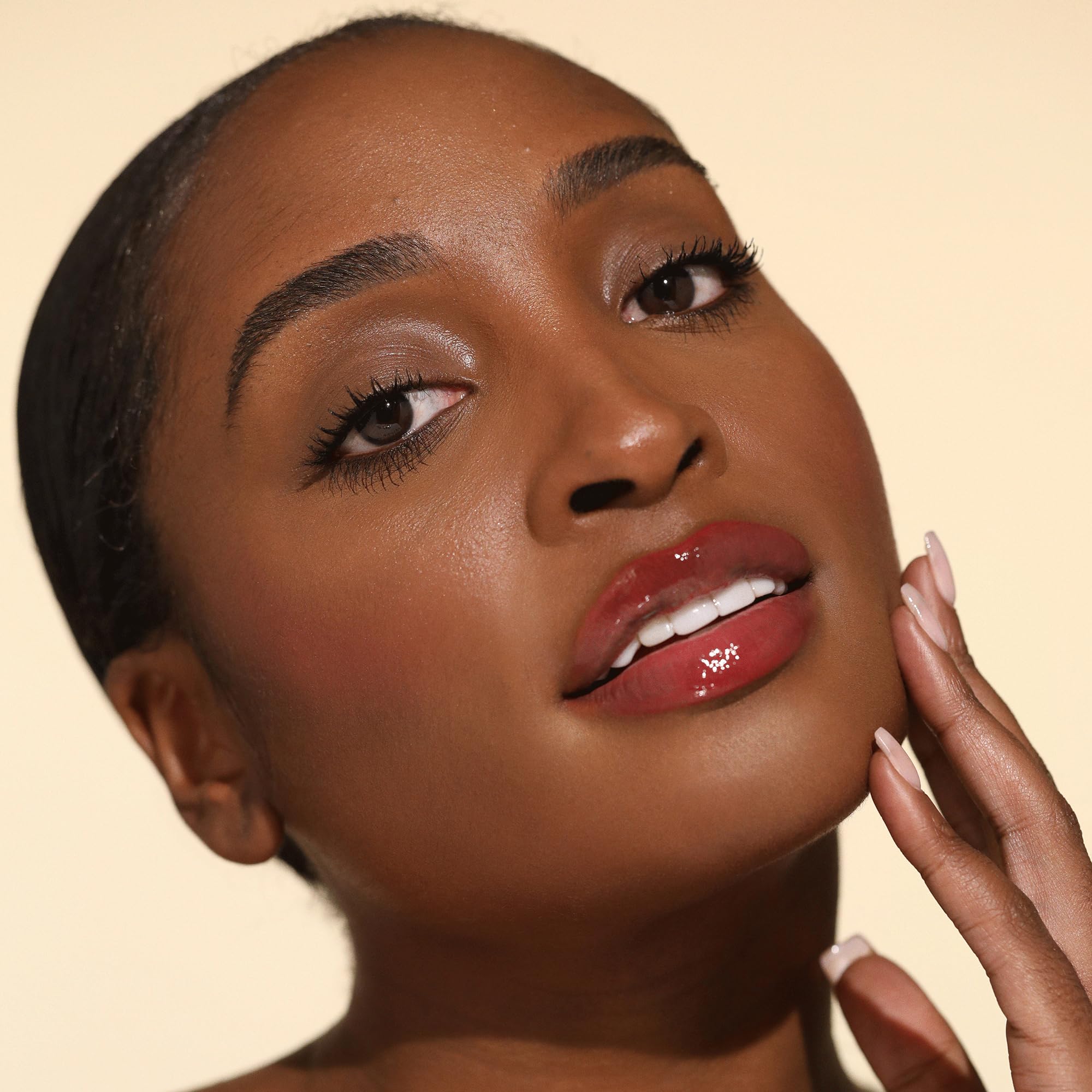 Milani Lip Oil envase práctico para retoques
