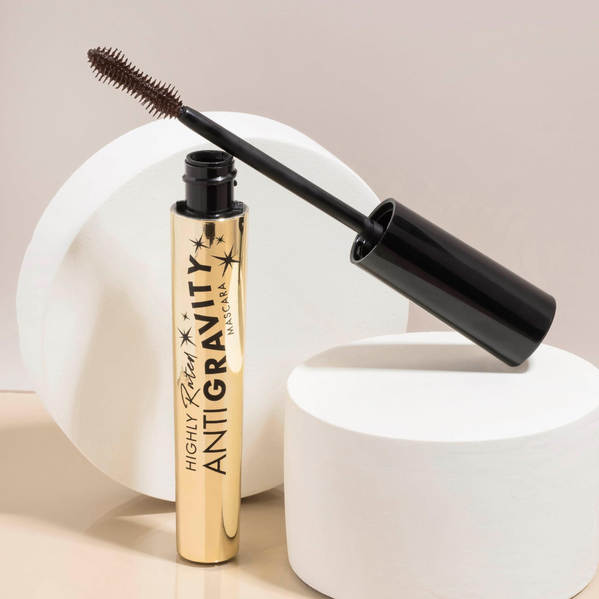 Milani Mascara con aceite de ricino para nutrir pestañas