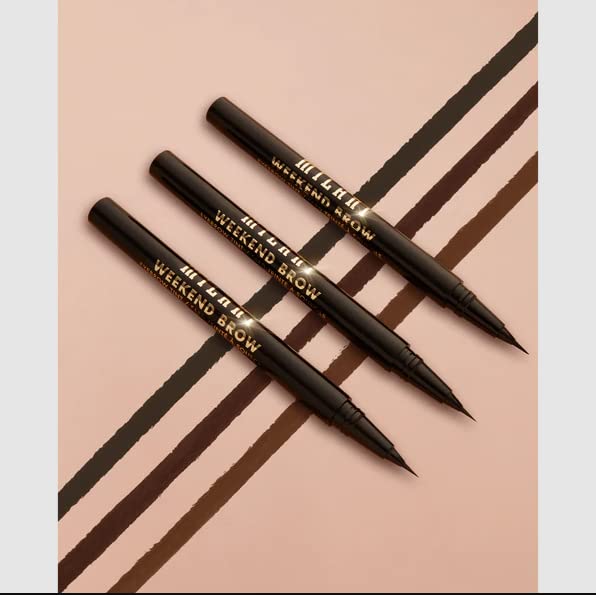 Milani Weekend Brow Tint 140 Espresso, acabado suave que imita cejas naturales.