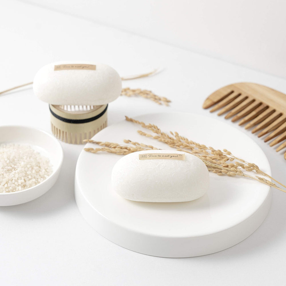 mimosu-aplicacion-cabello-nutricion: nutre con aceites naturales para brillo.
