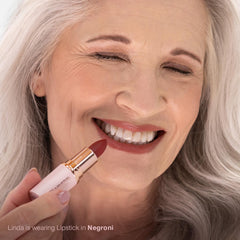 Labial Mineral Fusion Negroni: durabilidad gracias a fórmula de aguacate