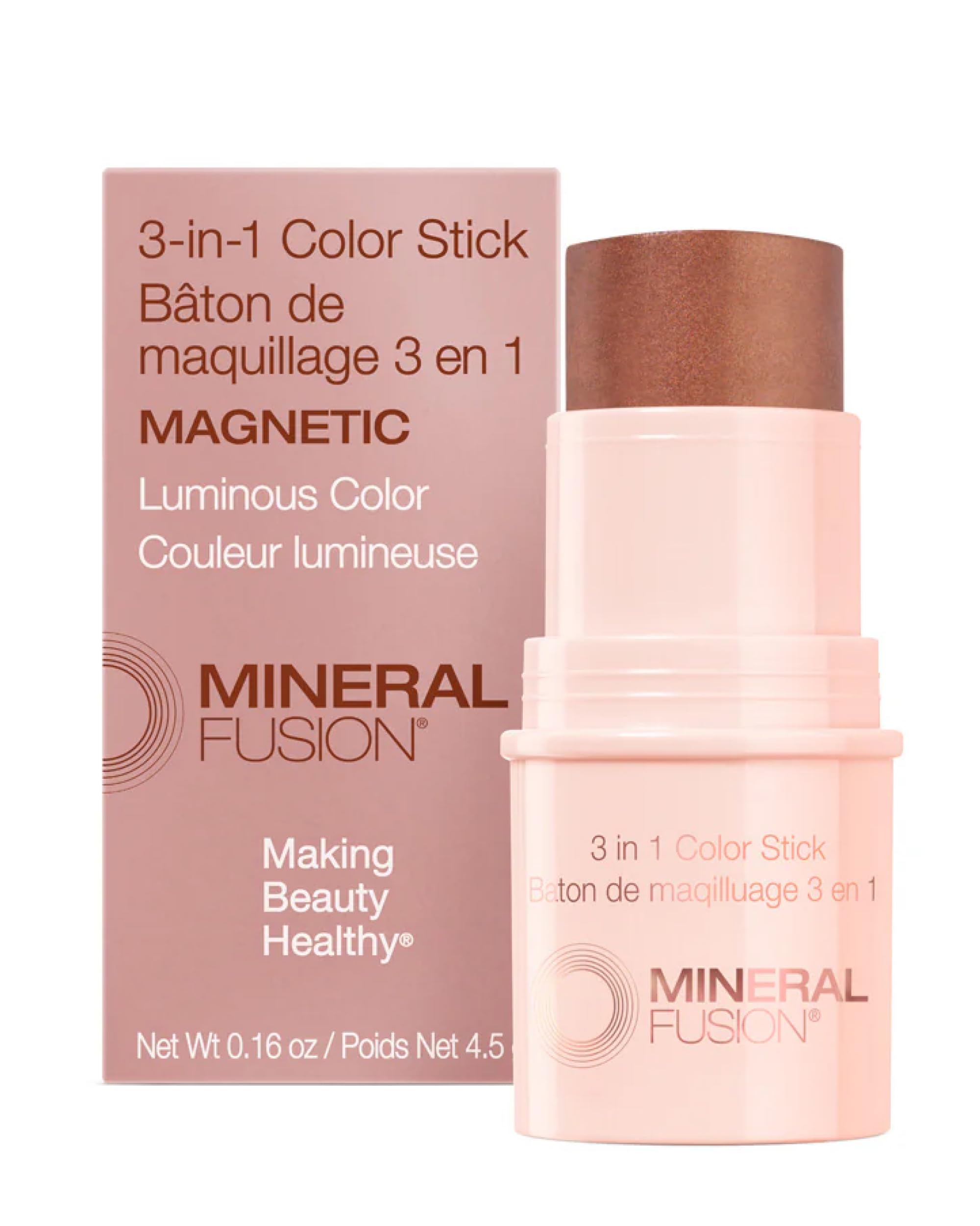 Barra de color Mineral Fusion aplicada en la mejilla para un rubor suave y duradero.
