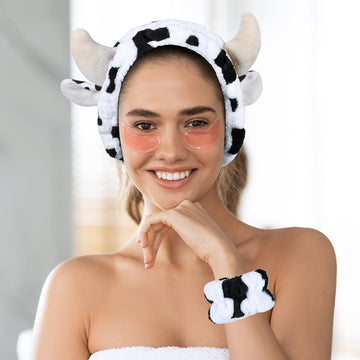 Diseño con estampado de vaca en tonos suaves para alegrar la rutina diaria.