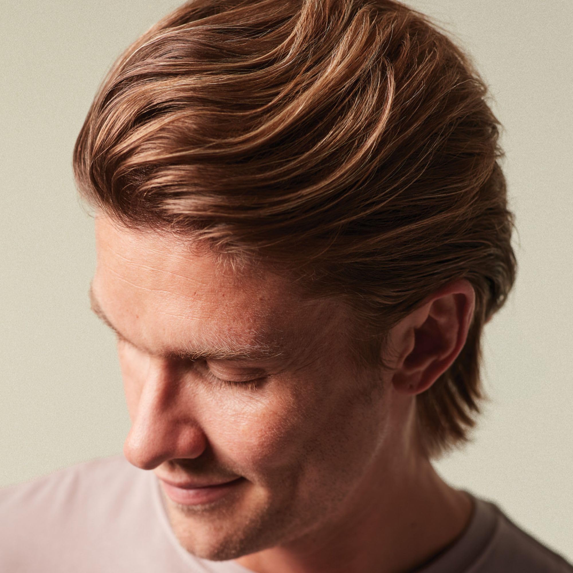 MITCH Calibrate: aplicación sobre cabello, distribución uniforme y estilo duradero.