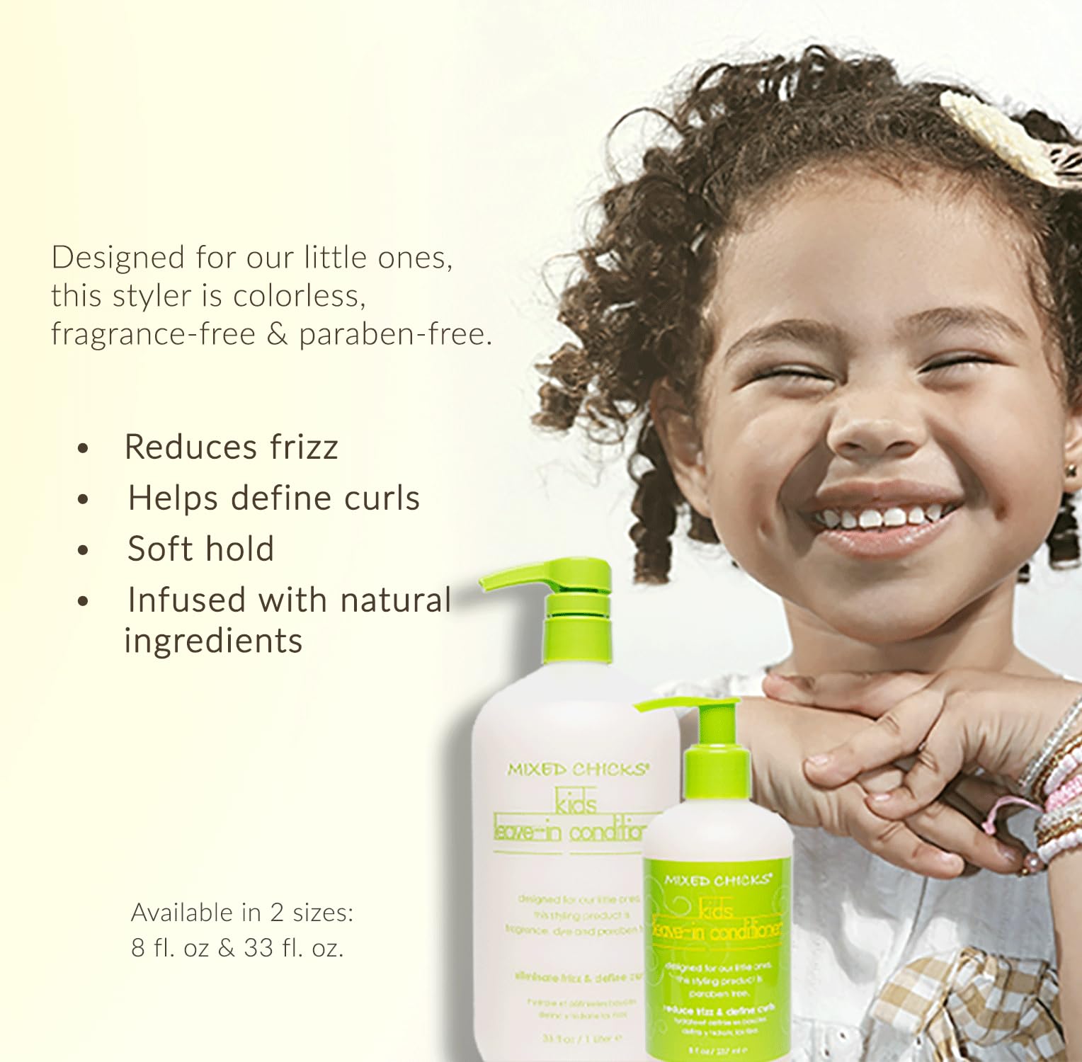 Aplicación de crema Mixed Chicks para rizos húmedos y definidos.