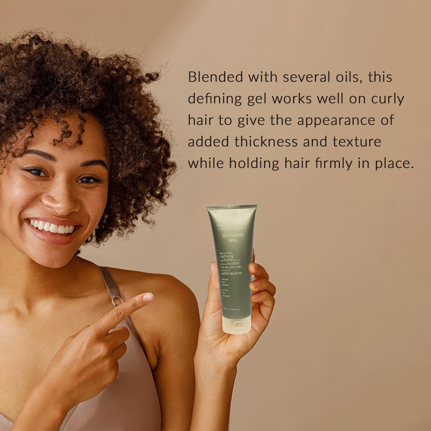 Aplicación del Gel Mixed Chicks para tips de peinado