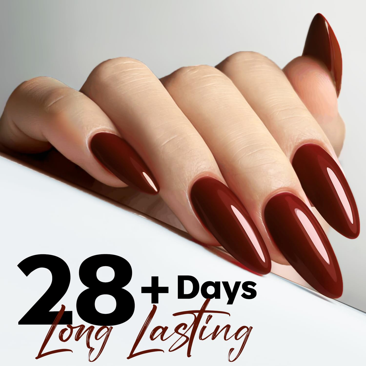 Modelones gel uñas rojo vino en proceso de aplicación suave.