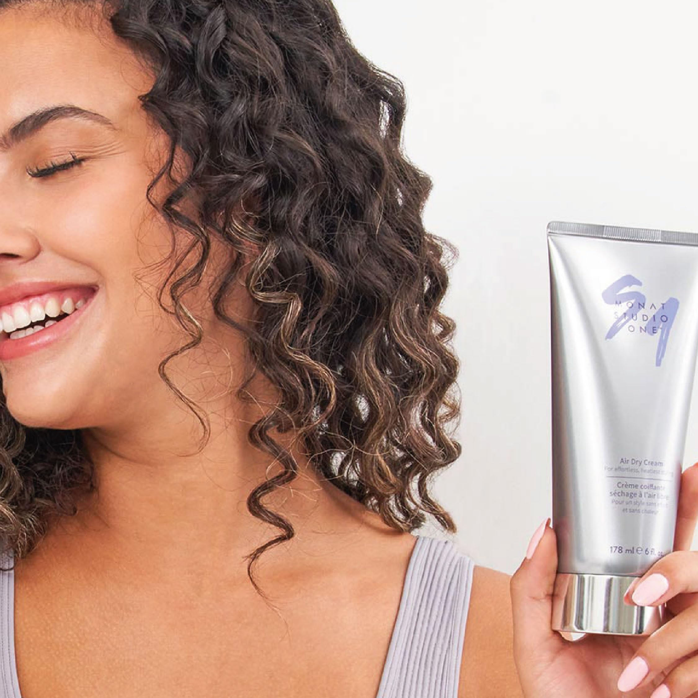 Nutrición y brillo con REJUVENIQE S y semillas en MONAT Studio One