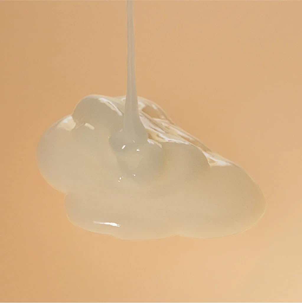 Moon Juice Plump Jelly Suero: envase sostenible para rutina de cuidado responsable.