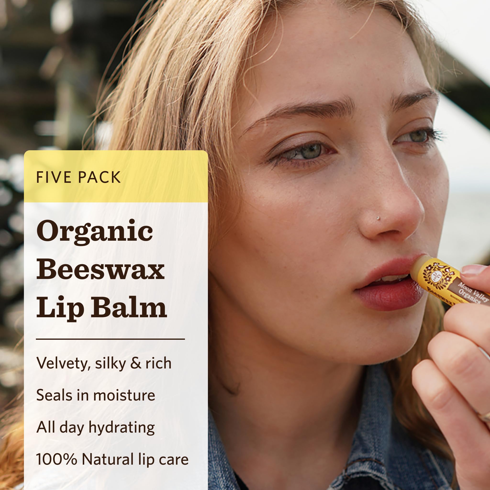 Moon Valley Organics bálsamo labial lima para frescura diaria.