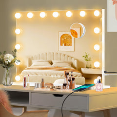 Espejo Moonee con luces para maquillaje en mesa, iluminación uniforme.