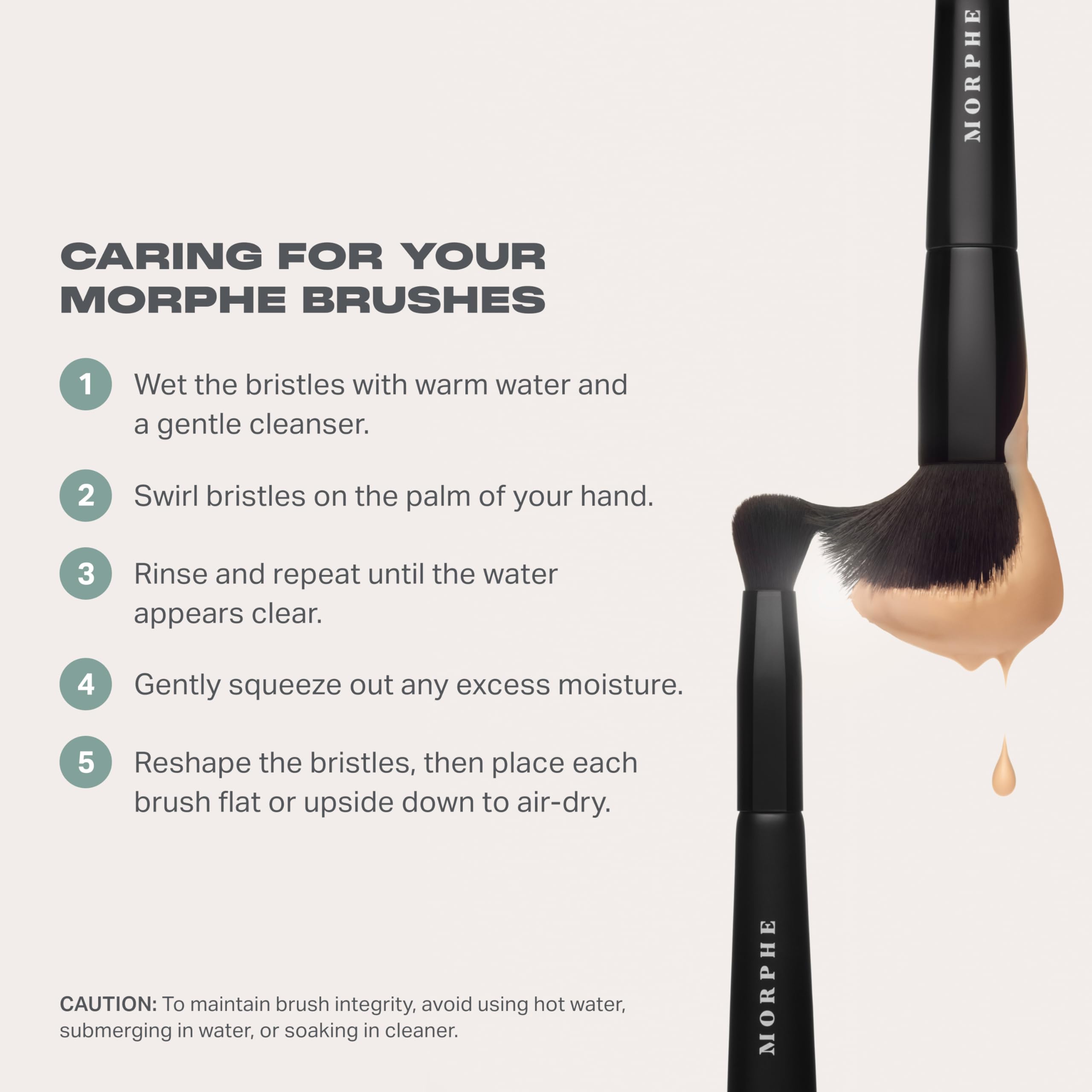 MORPHE Face The Beat: brocha iluminador precisa para glow puntual