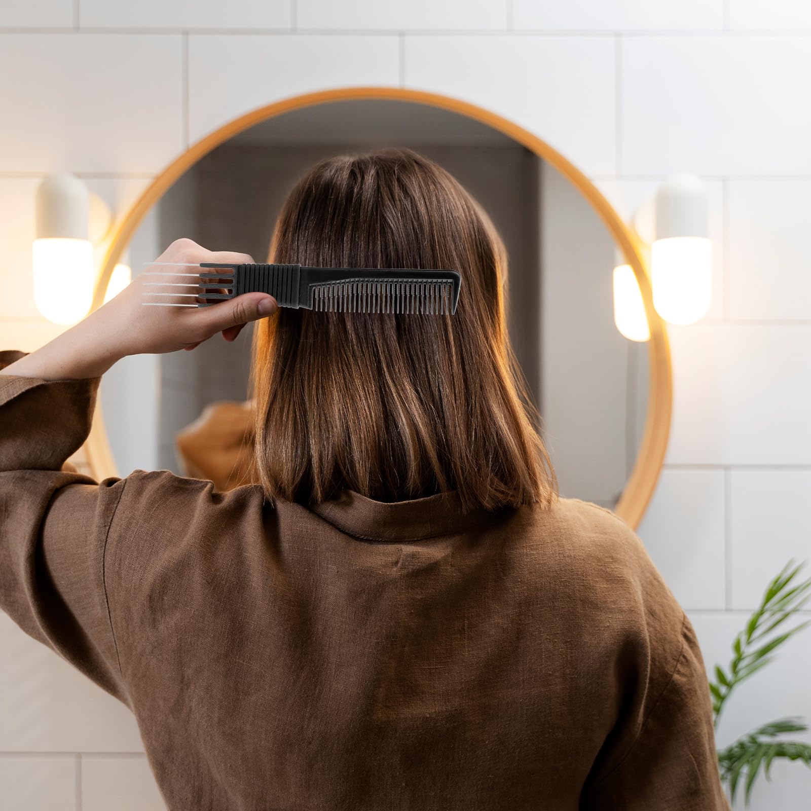 Mozeat Lens: diseño de dientes alternos para desenredar y dar cuerpo.