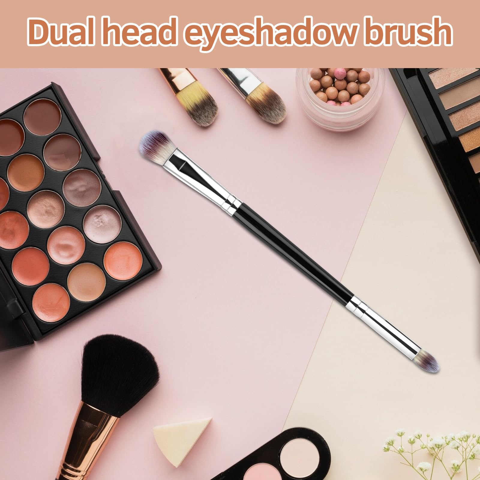 Pincel difuminado MUIIGOOD para mezclar sombras con suavidad.