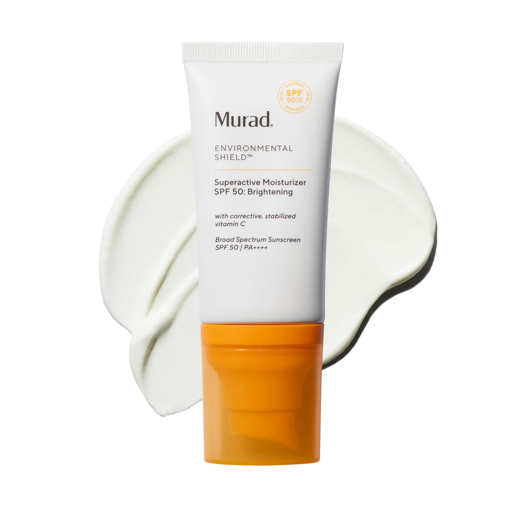 Murad hidratante iluminador SPF50 en botella de 50 ml, opción diaria de protección.