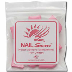 Nail Savers protegiendo uñas durante bronceado para mantener el esmalte intacto