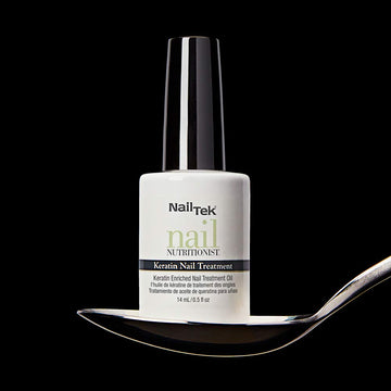 Nail Tek Nutritionist: cuidado diario de uñas para acabado brillante y saludable.