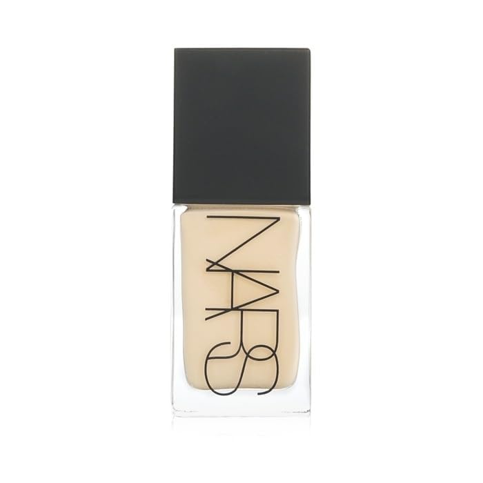 NARS Base de maquillaje de luz reflectante L3 Gobi, aplicación suave, cobertura uniforme y textura sedosa.
