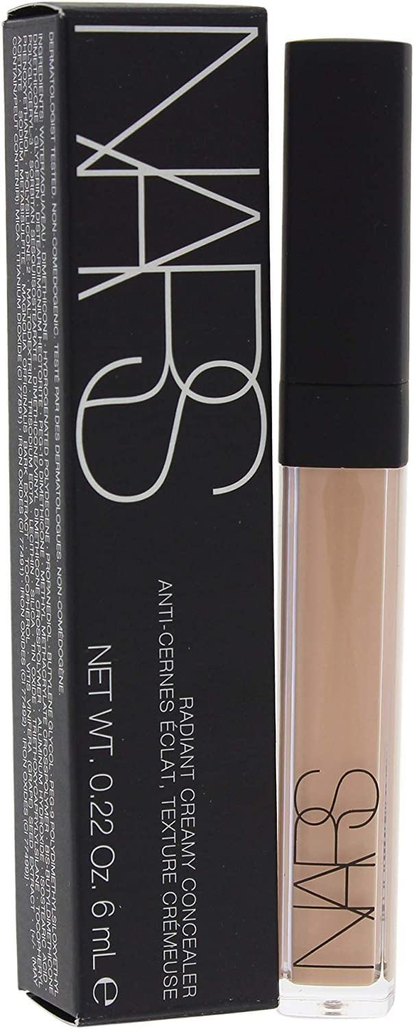 Corrector cremoso radiante de NARS, envase y tono creme brulee para unificar la piel.