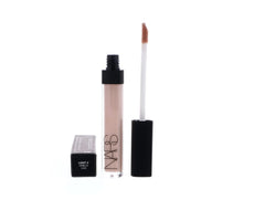 NARS Radiant Creamy Concealer Vanilla tono vanilla natural para todas las pieles.