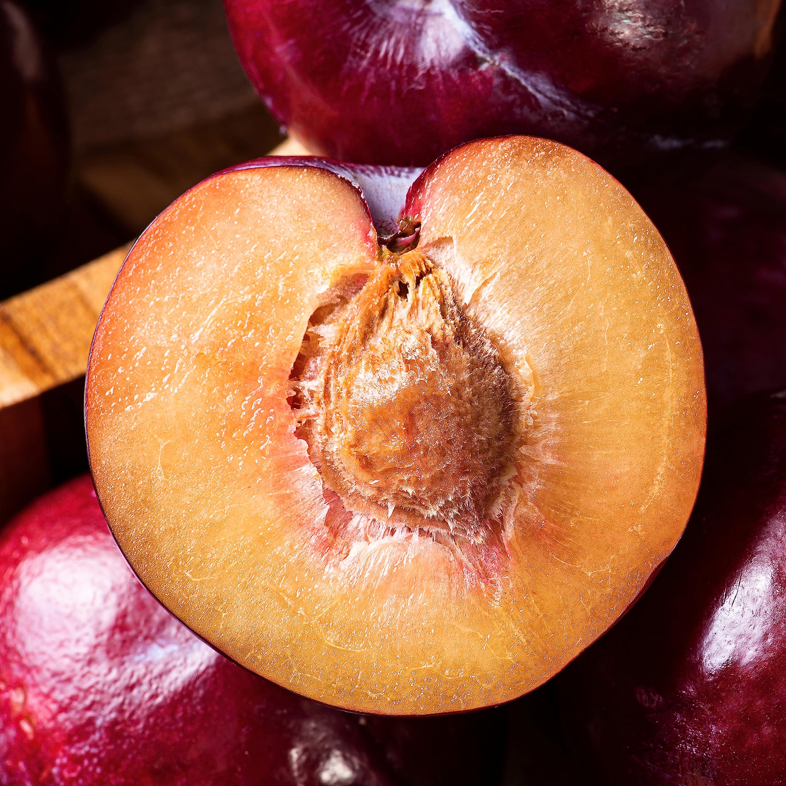 Nativa Spa Plum Oil : formule végane nourrissante pour le corps.