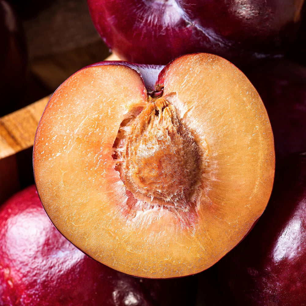 Nativa Spa Plum Oil : formule végane nourrissante pour le corps.