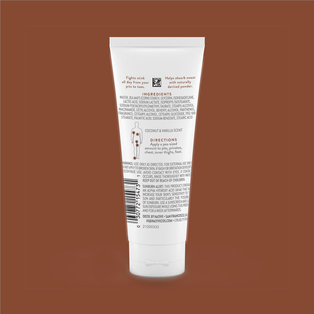 Native desodorante en crema para aplicación diaria, textura cremosa suave.